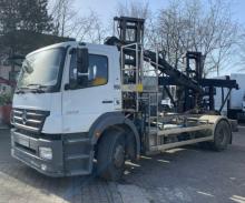 Mercedes-Benz Axor 1829 Hiab Kran mit Funk